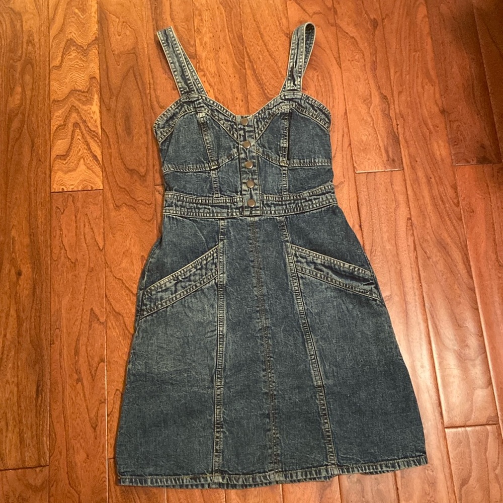 New jean dress in XS